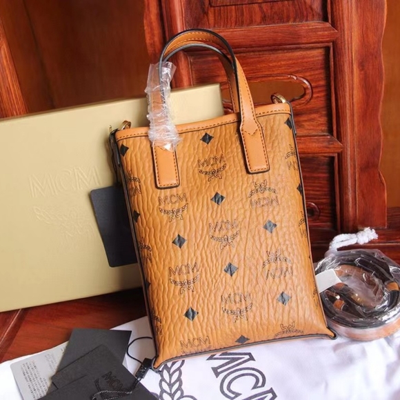 MCM bag - Picture 5 of 9